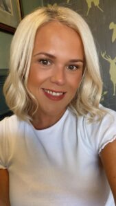 Meet Our Member Of The Month – @lindseysbeautylounge1