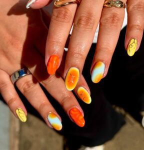 21 Gemini Nail Designs to Match Your Zodiac Energy