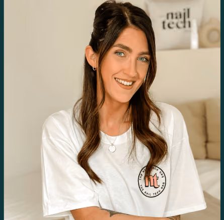 Suzanne Daggers - Nail Educator